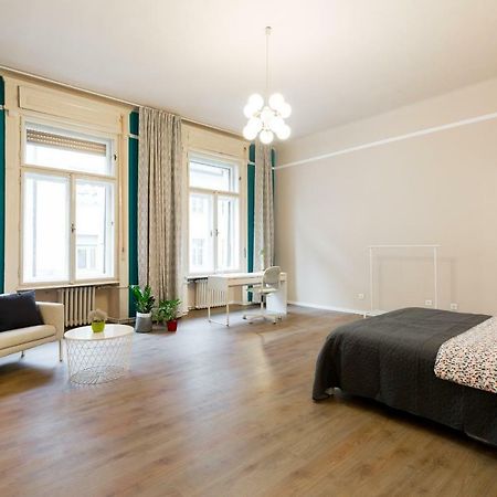 Unique Riverside Apartment Budapest Exterior photo